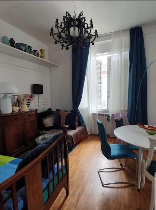 Apartment Eclettica A Pochi Metri Dal Mare Pesaro